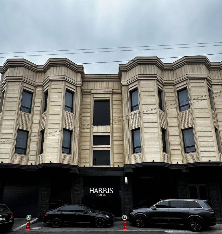Harris Hotel