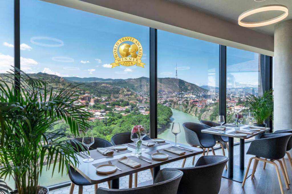 Golden Tulip Design Tbilisi 4*