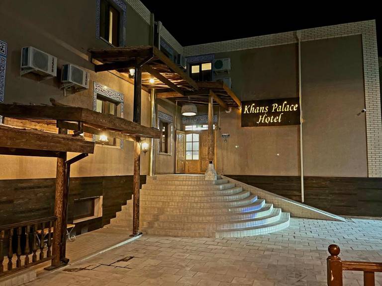 Khans Palace Hotel