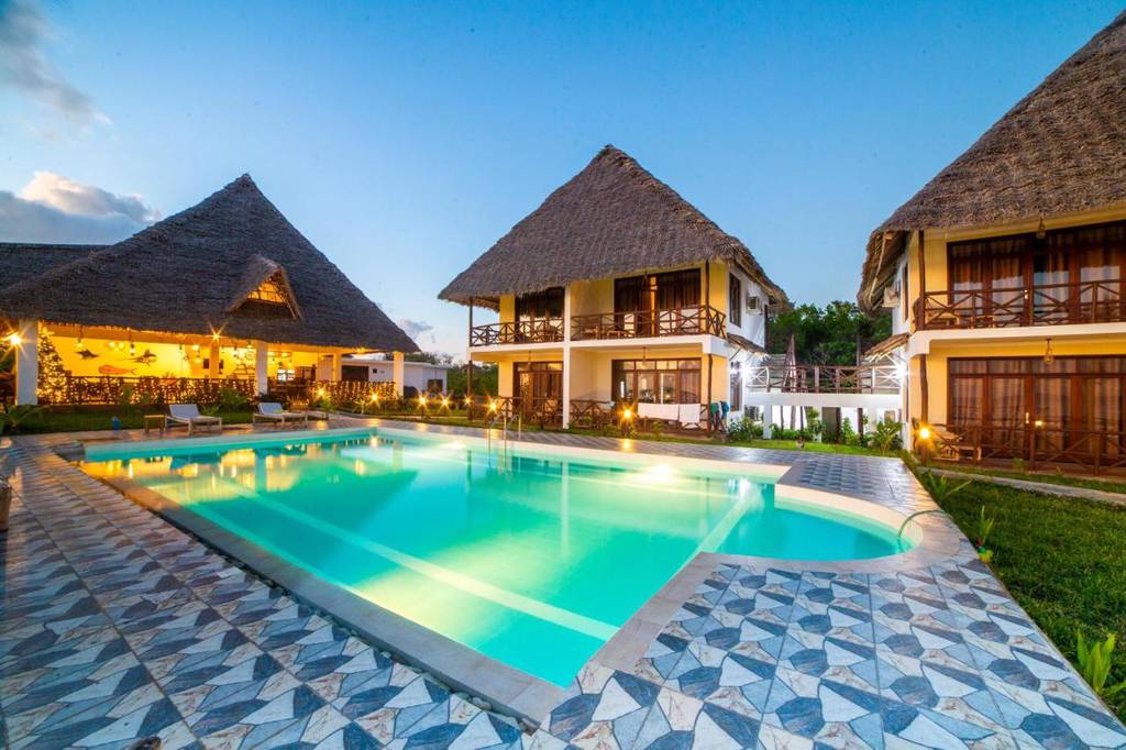 Mahi Mahi Beach Hotel 3*