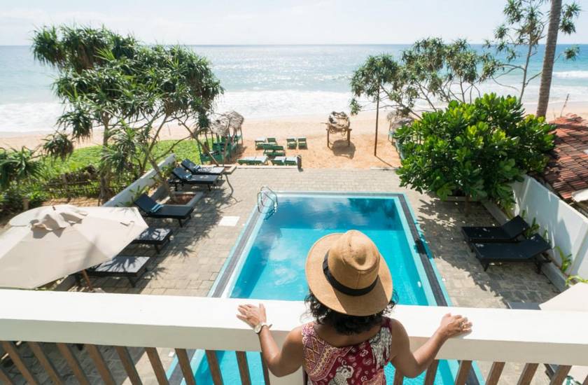 At Ease Beach Hotel 3* Шри-Ланка, Хиккадува