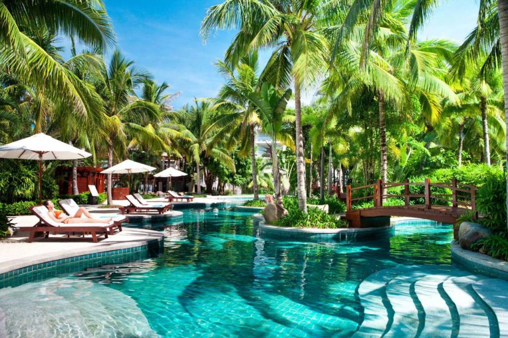 Grand Mercure Sanya Yalong Bay 5*