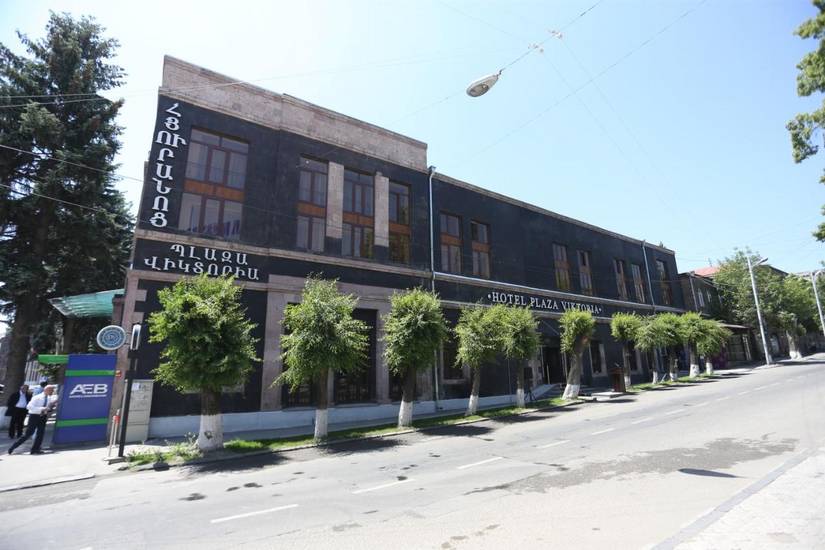 Hotel Plaza Viktoria 3* Армения, Гюмри
