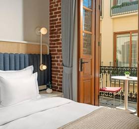 Ecole St Pierre Hotel в Стамбуле