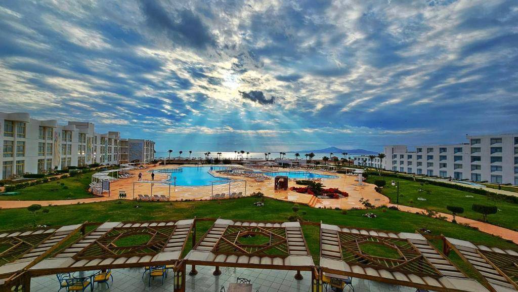 Amarina Star Resort & Aqua Park 5*