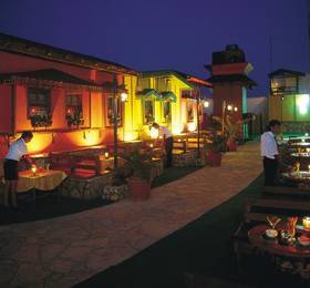 Arinna Hotel в Титриенголе