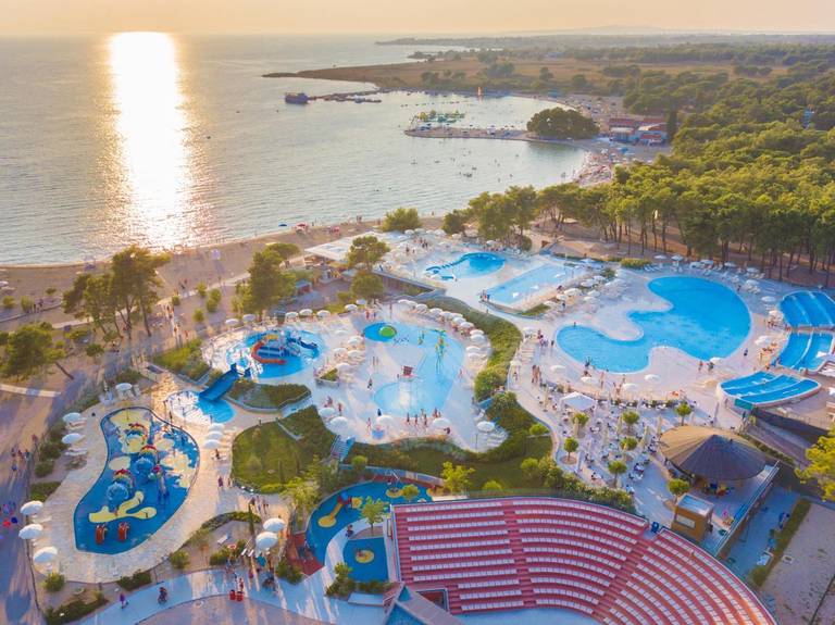 Zaton Holiday Village