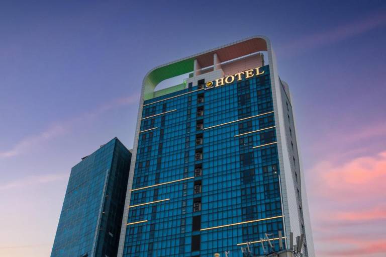 GriffinBay Hotel