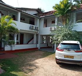 New SeaSide Inn Hikkaduwa в Хиккадуве