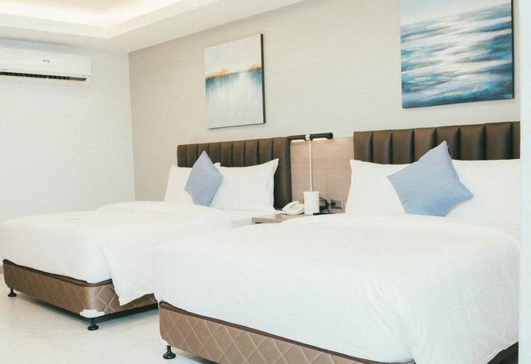 NS Royal Hotel