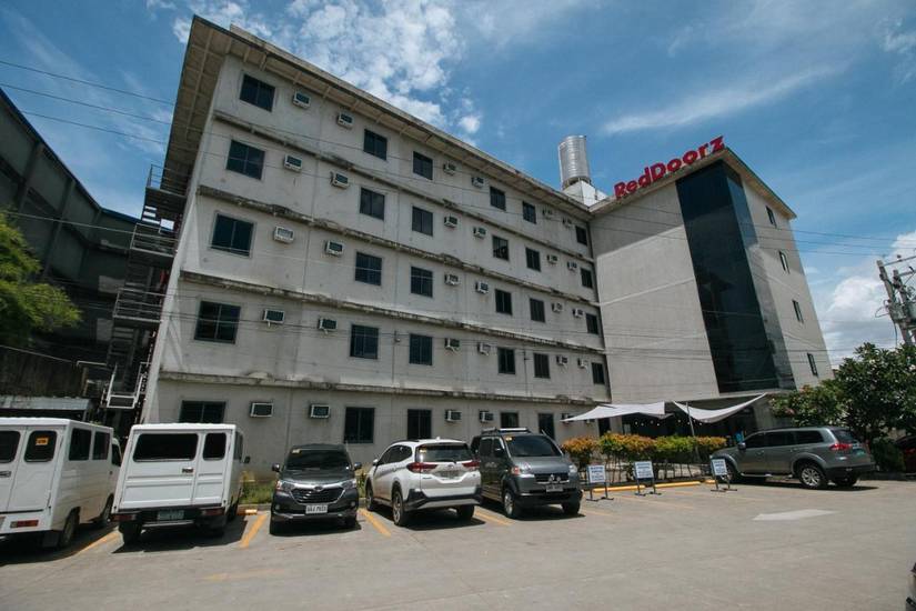 RedDoorz @ Insular Square Mandaue City 1* Филиппины, Себу Провинция