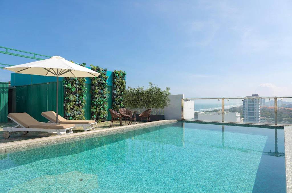 Palazzo Da Nang Beach Hotel 4*