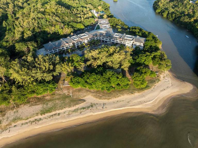 Ocean's Creek Beach Hotel