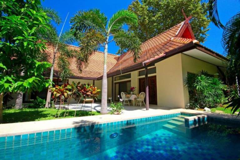 Villa Raya, Private Pool Villas Resort