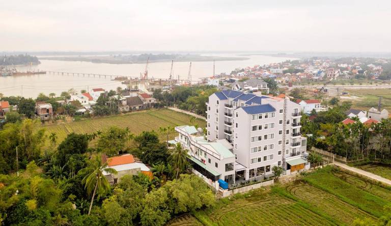 Eco Lux Riverside Hotel & Spa