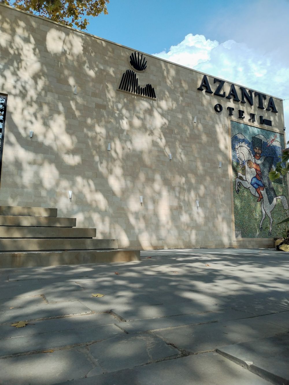 Azanta Hotel