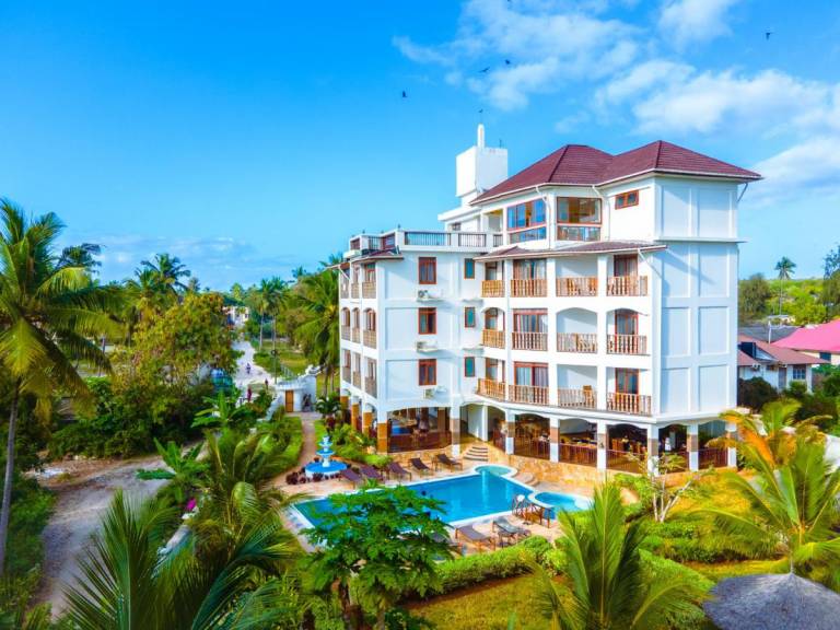 Zanoceanique Hotel