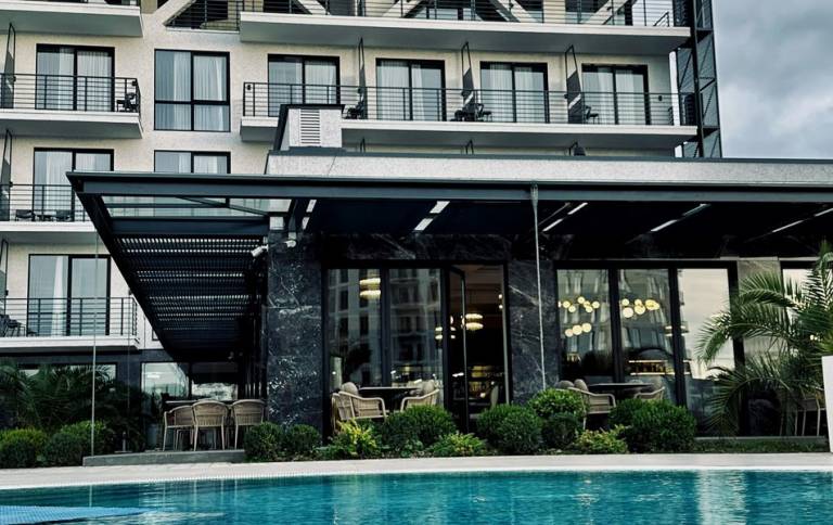 Riviera Hotel