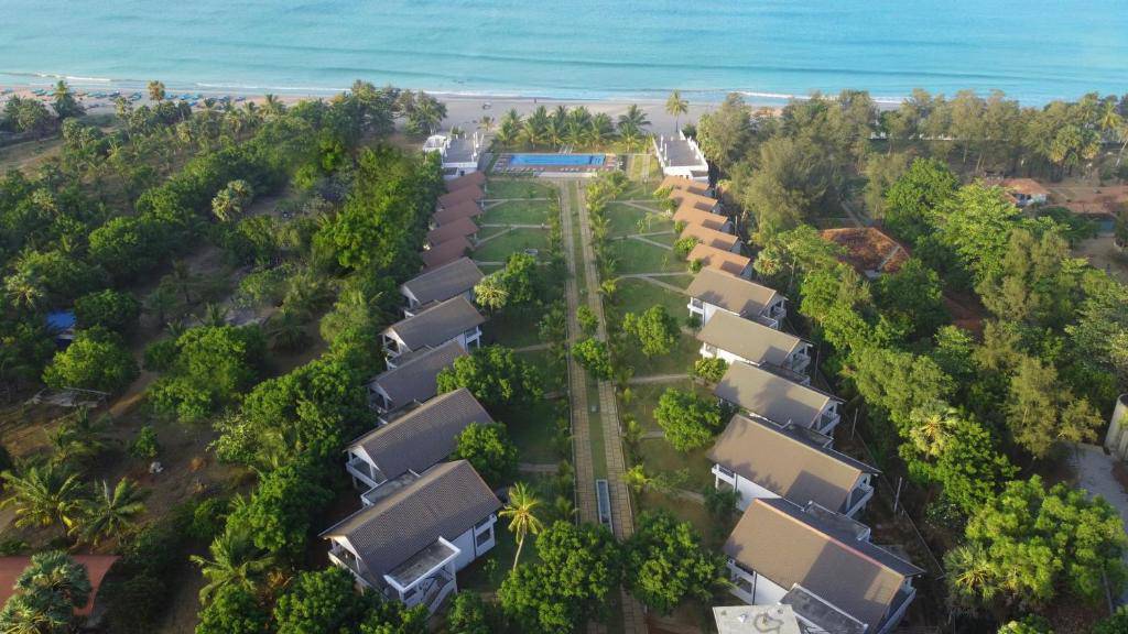 Uppuveli Beach by Dsk 4*