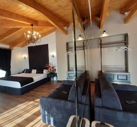 Hotel Kloest в Дуррес