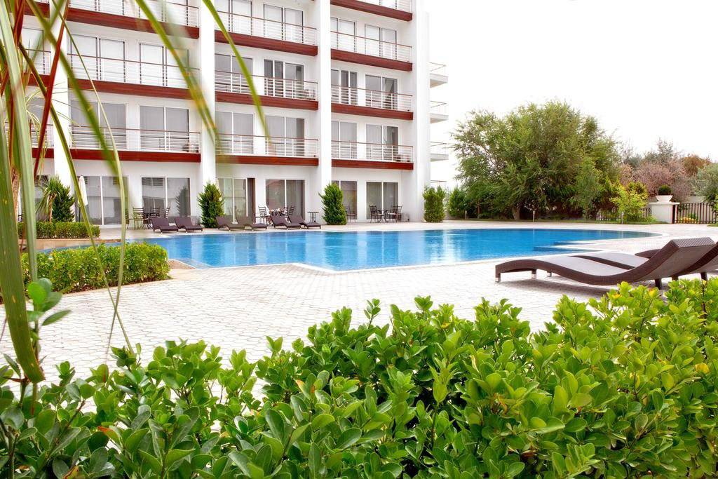 Sea Breeze Resort & Residences 5*