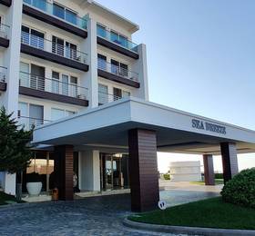 Sea Breeze Resort & Residences в Нардаране