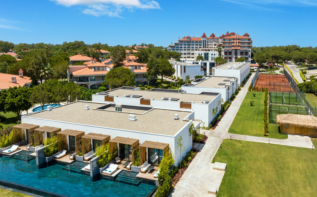 Sirene Bohemia Suites & Villas