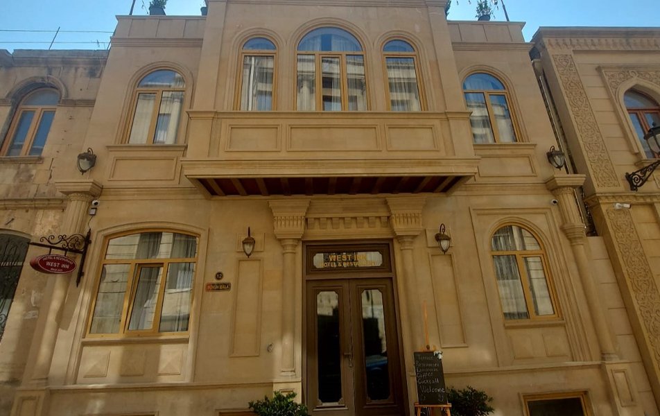 West Inn Hotel Baku