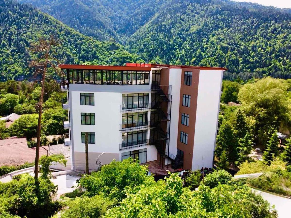 Emerald Hotel