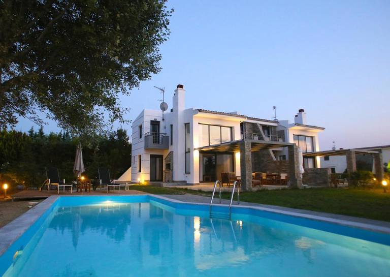 Sani Luxury Villas