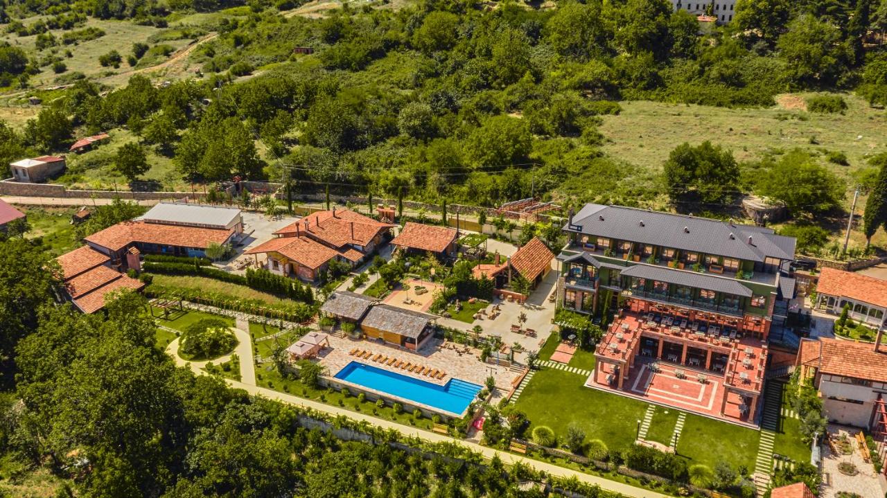 Ampelo Hotel Resort