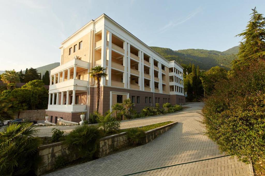 Hotel Gagra 3*