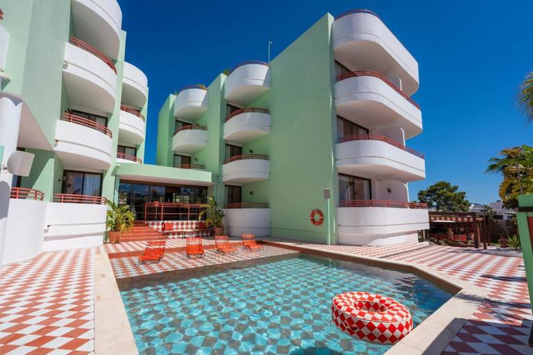 Cubanito Ibiza Suites