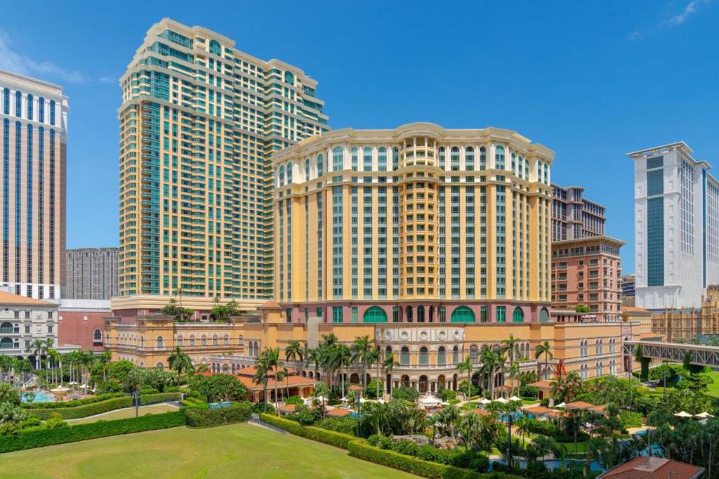 Four Seasons Hotel Macau, Cotai Strip 5*