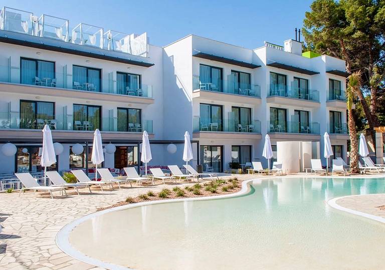 Hotel Som Dona Women Only