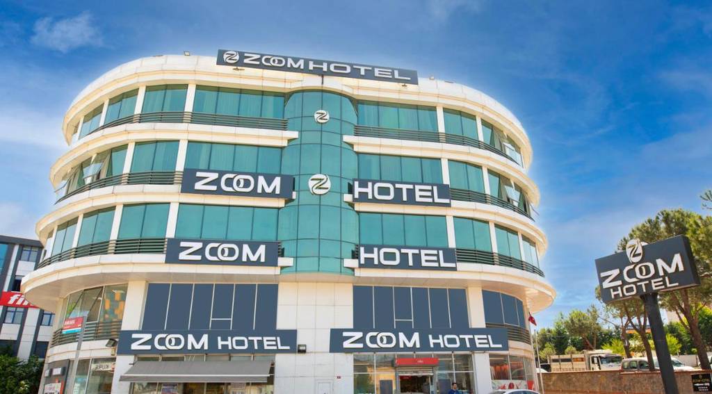 Zoom Hotel 3*
