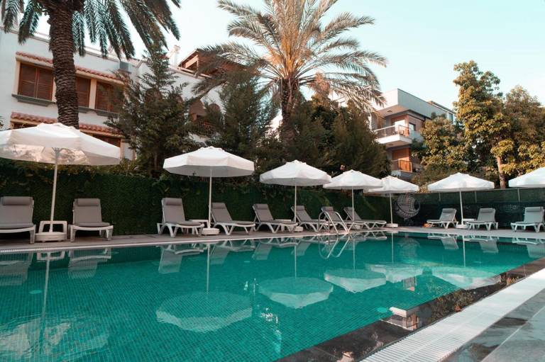 Sam Hotel