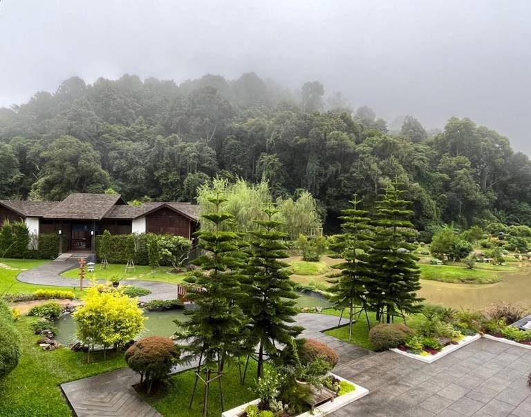 Onsen at Moncham, Mae Rim