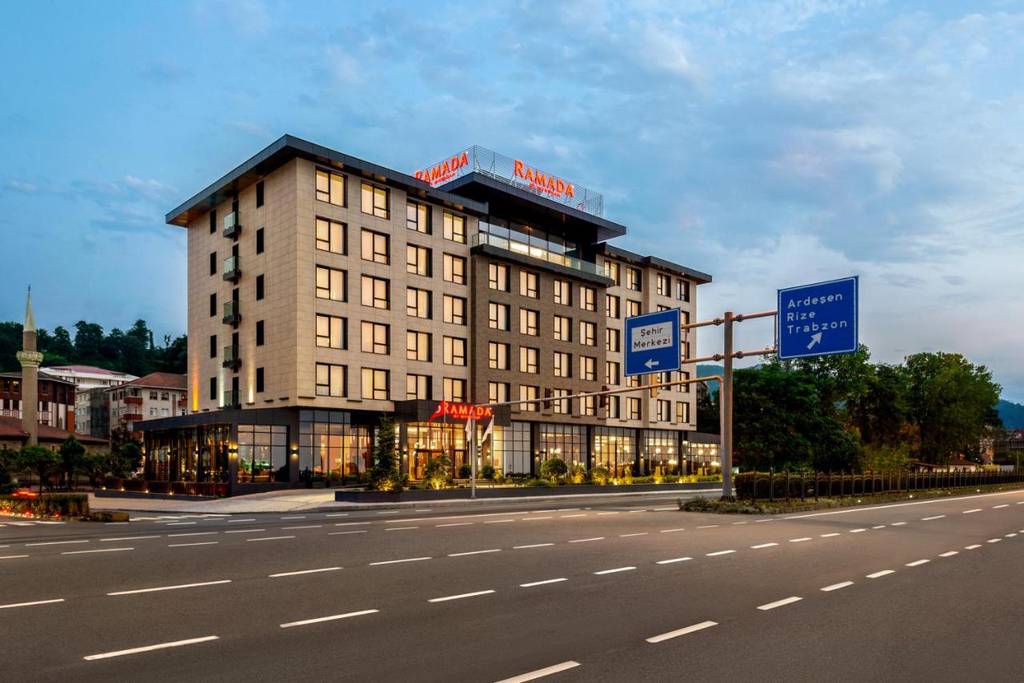 Ramada by Wyndham Rize Findikli 5*