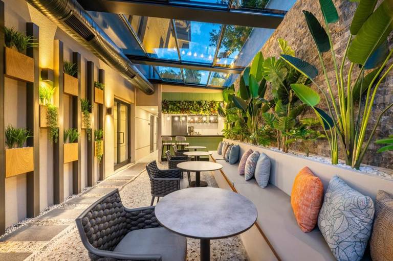 Lexia Hotel
