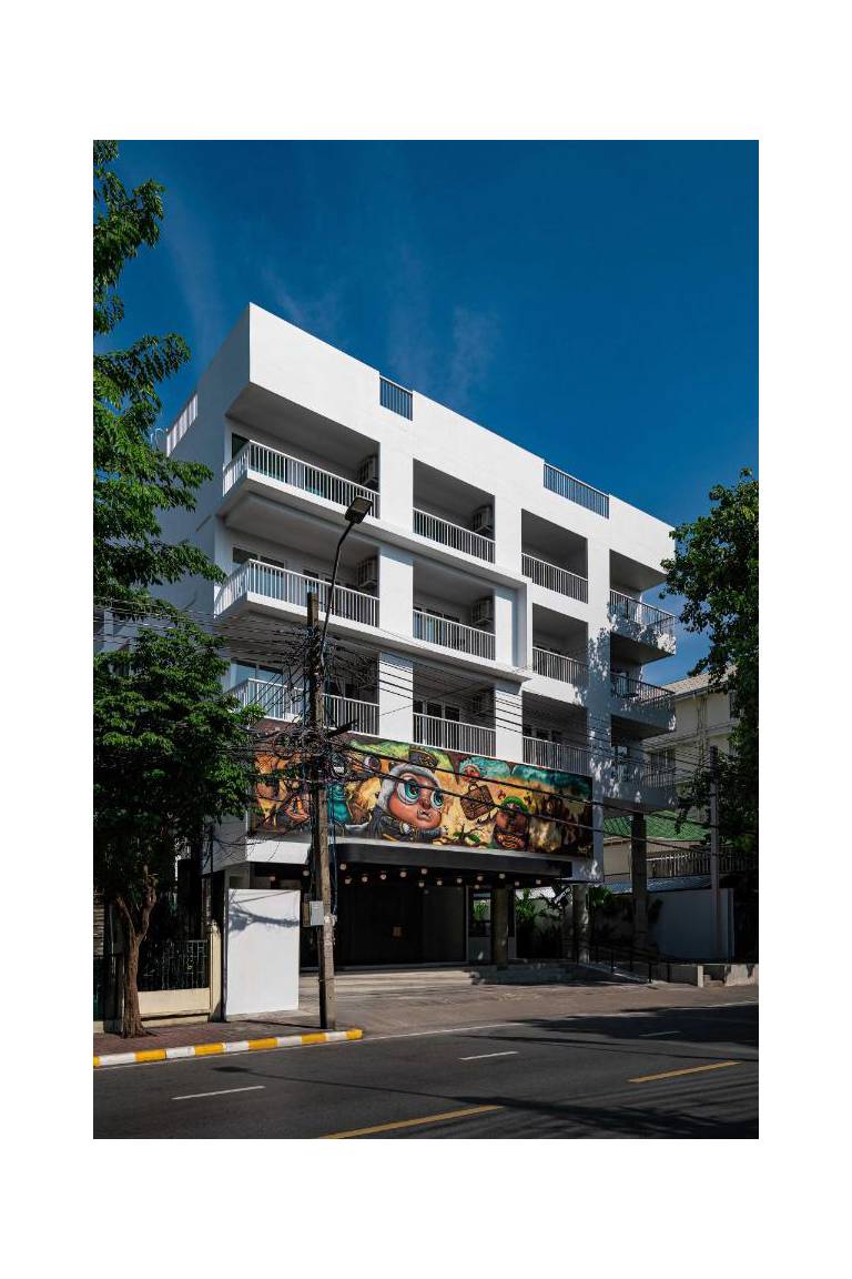 The StandardX Bangkok Phra Arthit
