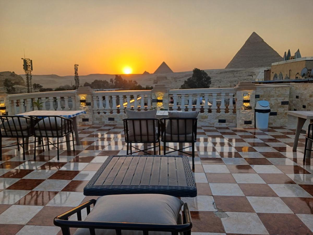 Royal Pyramids Inn