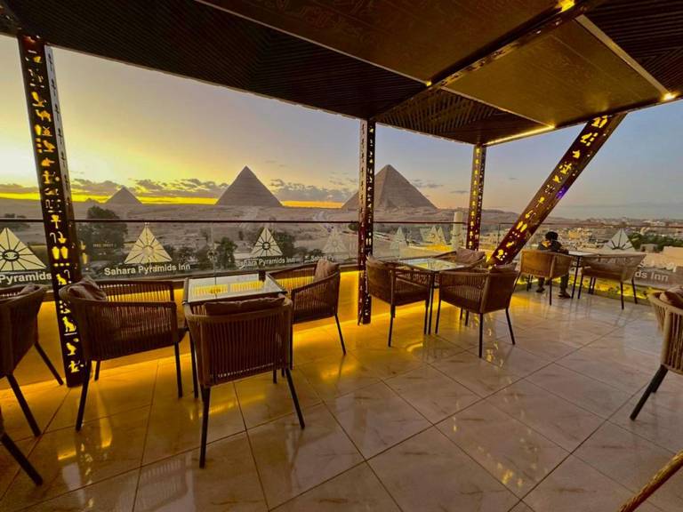 Sahara Pyramids Inn