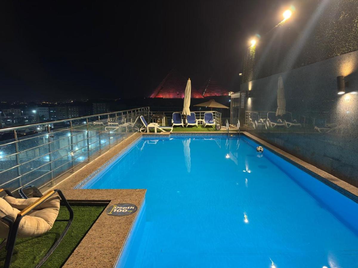 Pyramids Charm Hotel