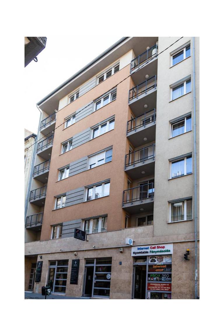 Nova Apartments