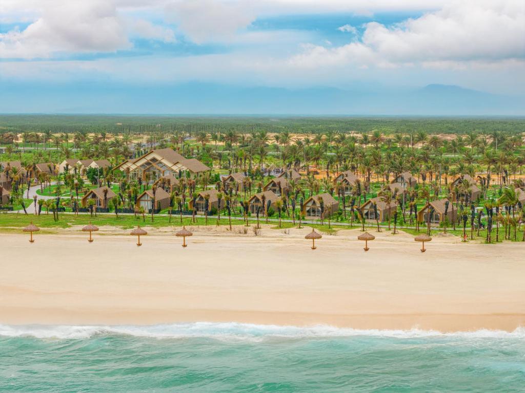 CaraBeach Retreat Cam Ranh