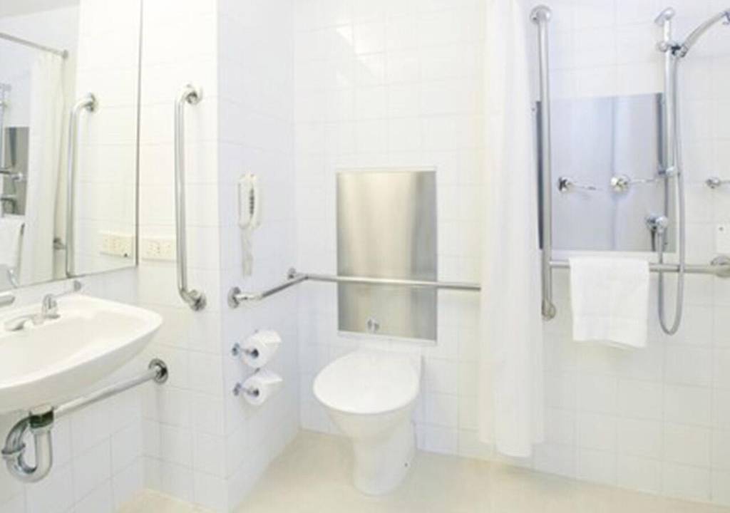 Crowne Plaza 4*