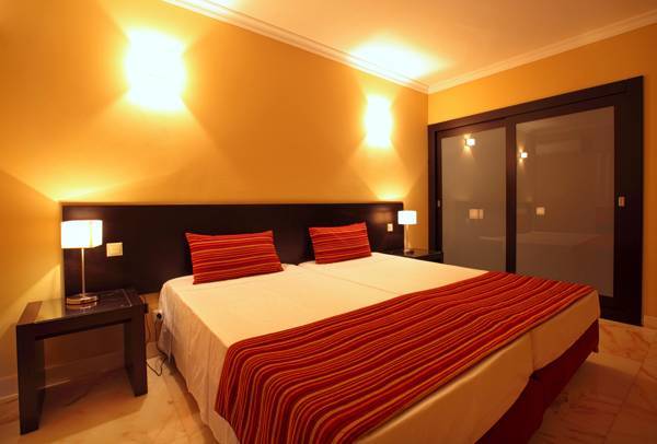 Topazio Mar Beach Hotel & Apartments 3* Португалия, Алгарве
