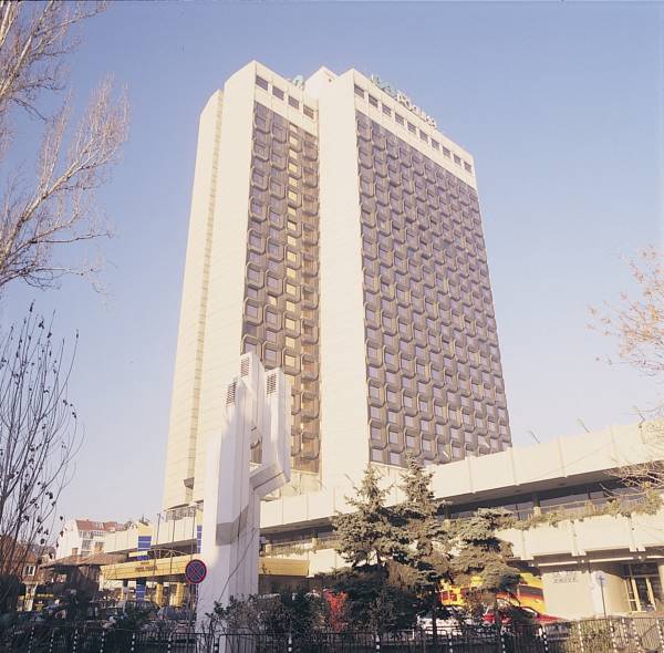 Astoria Grand Hotel 4*