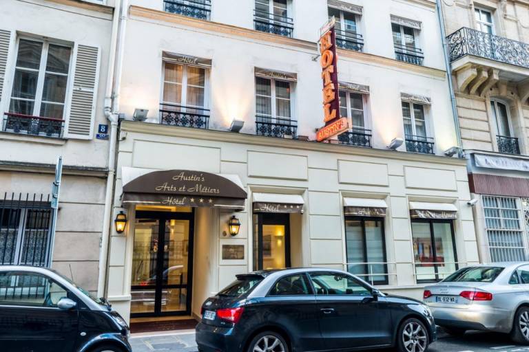 Austins Arts Et Metiers Hotel